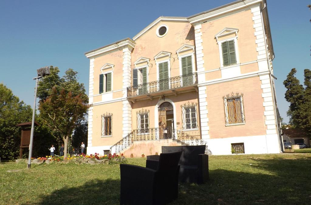 Tenuta Colle Sereno Bed & Breakfast 3*